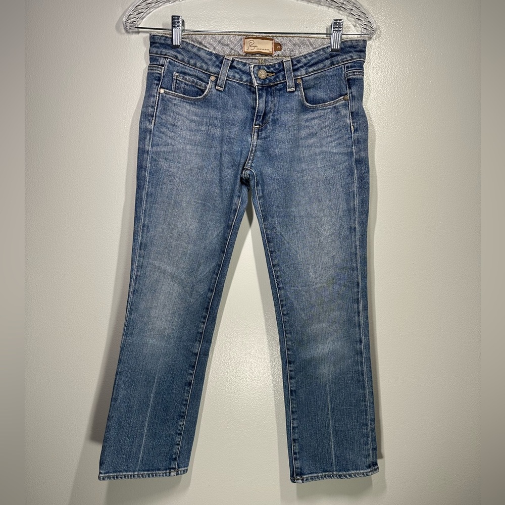 PAIGE 98% Cotton Laurel Canyon Cropped in Medium Stretch Destruction Size 26